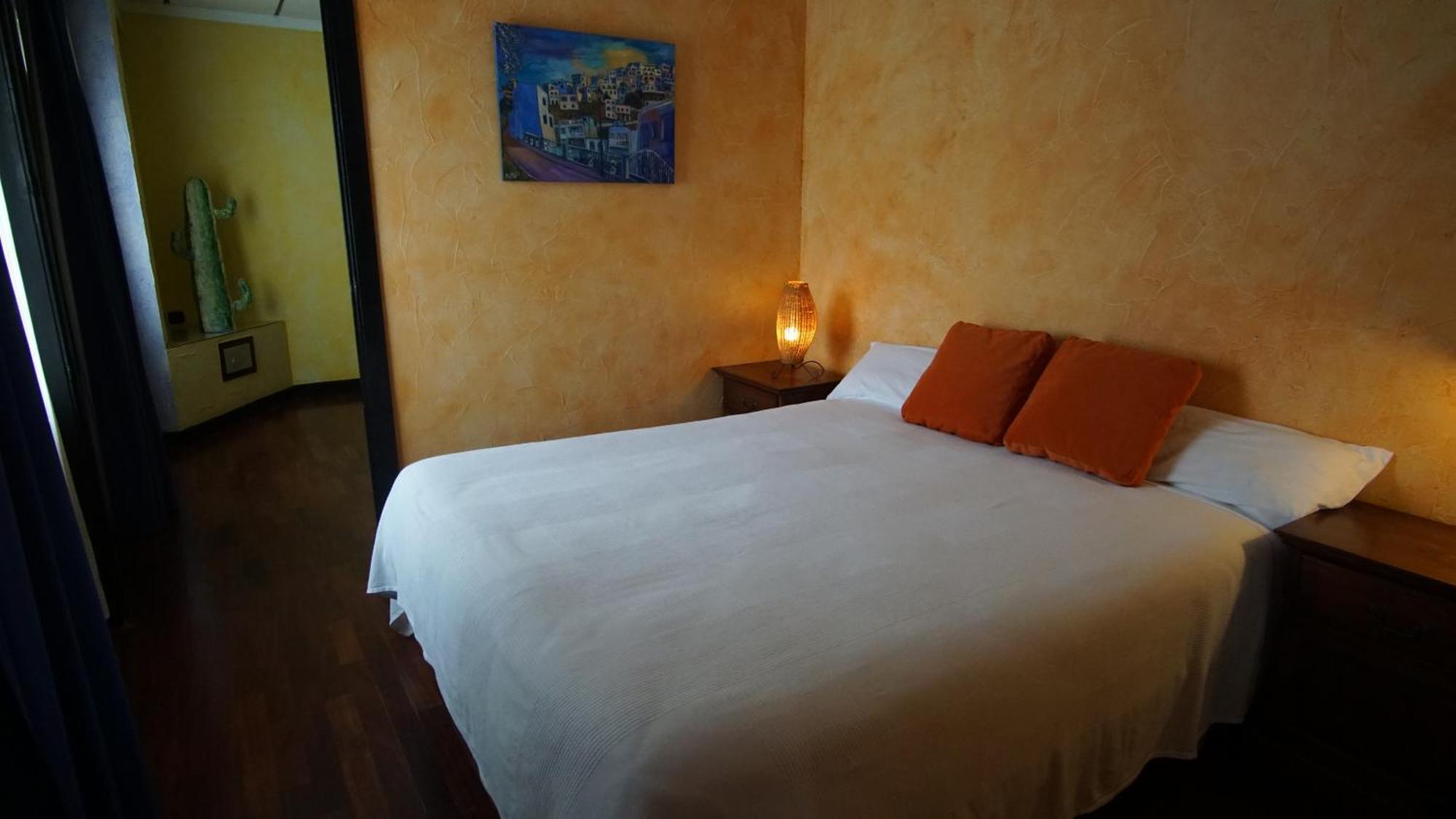 Hotel Tikar Garrucha Bagian luar foto
